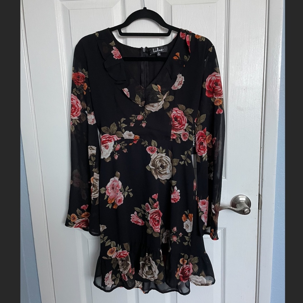 Lulu's Long-Sleeve Floral Dress